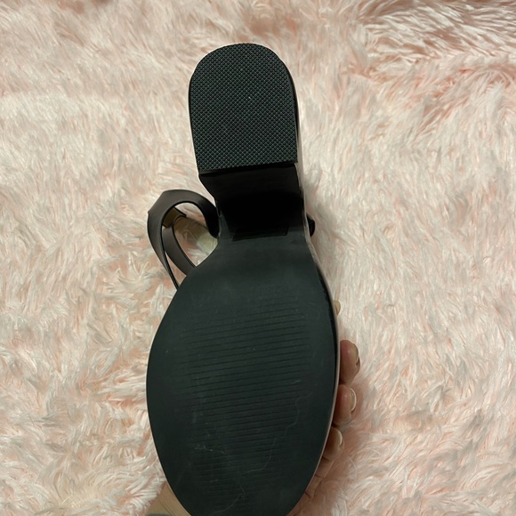 Lemon Drop by Privileged
Black Taga Platform Heels
Size 6.5 - Picture 3 of 8